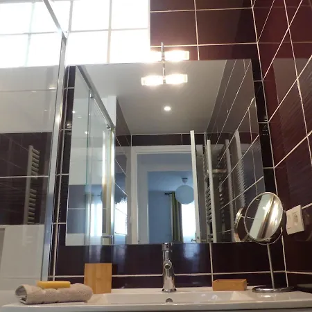 Bright Modern, Near Center And 10 Min From Beaches ברסט