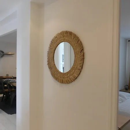 דירה Bright Modern, Near Center And 10 Min From Beaches ברסט