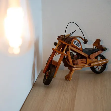 Bright Modern, Near Center And 10 Min From Beaches ブレスト