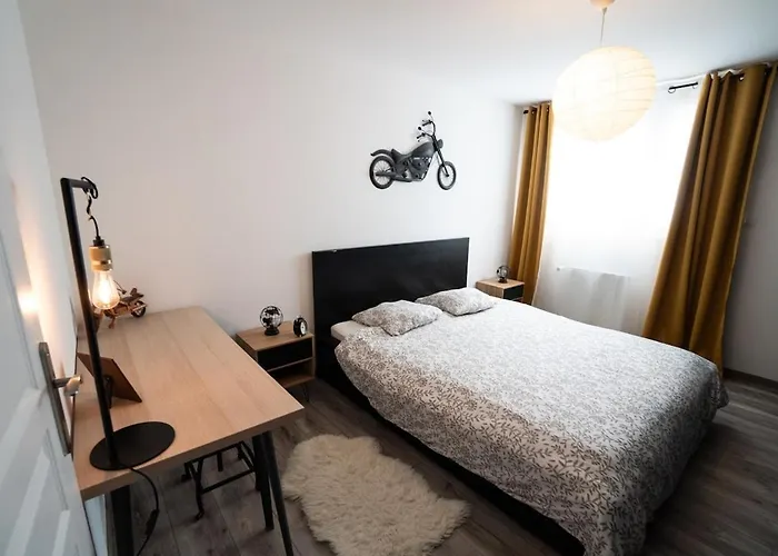 Bright Modern, Near Center And 10 Min From Beaches 公寓