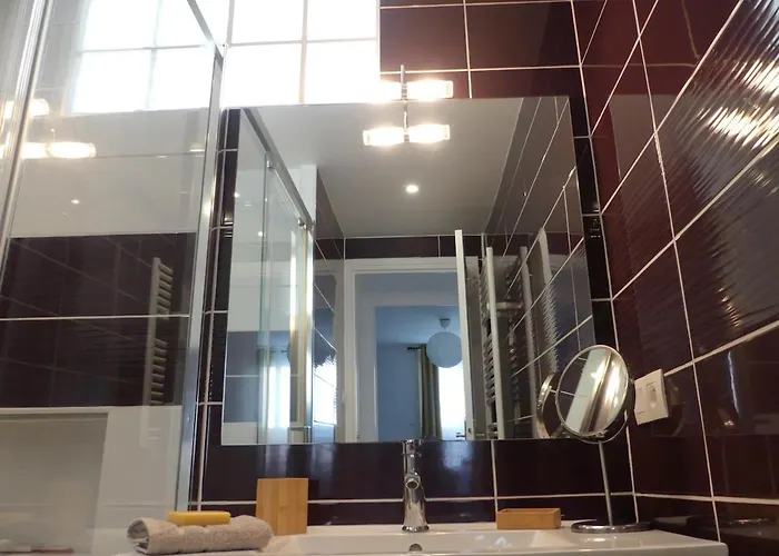 Bright Modern, Near Center And 10 Min From Beaches 布雷斯特