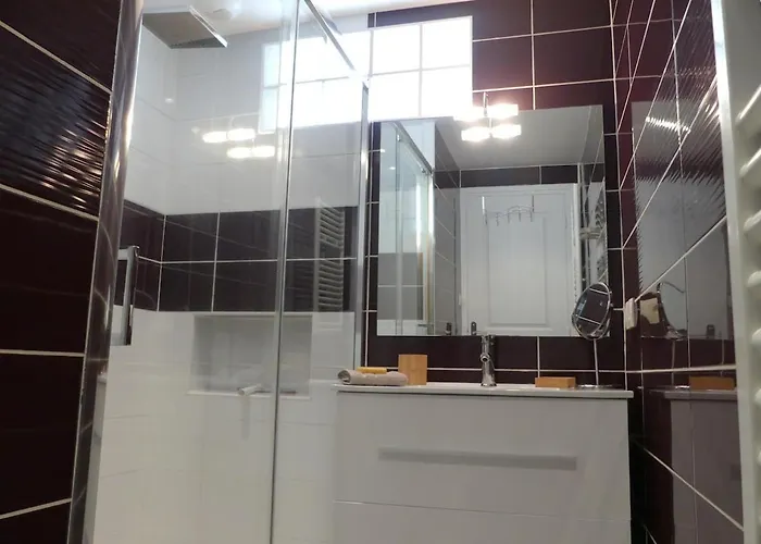 Bright Modern, Near Center And 10 Min From Beaches