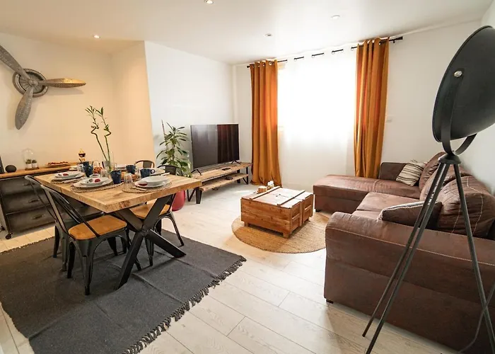 公寓 Bright Modern, Near Center And 10 Min From Beaches *